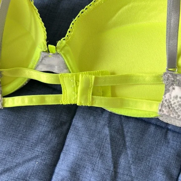 XOXO Bra and Panty Set - Picture 7 of 10